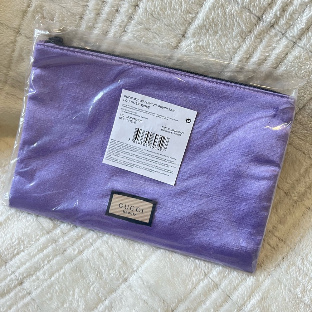 Gucci beauty Women's Purple Pouch